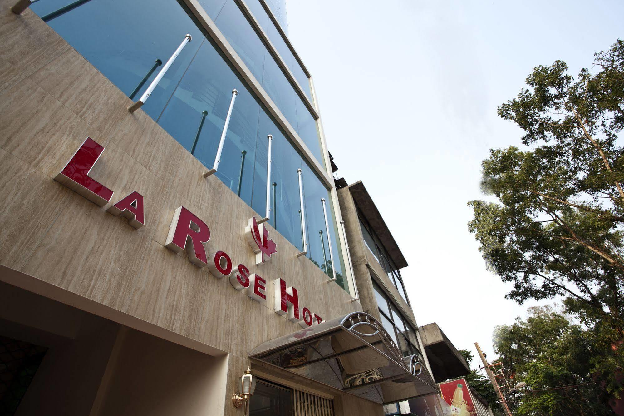 La Rose Hotel Sylhet Buitenkant foto