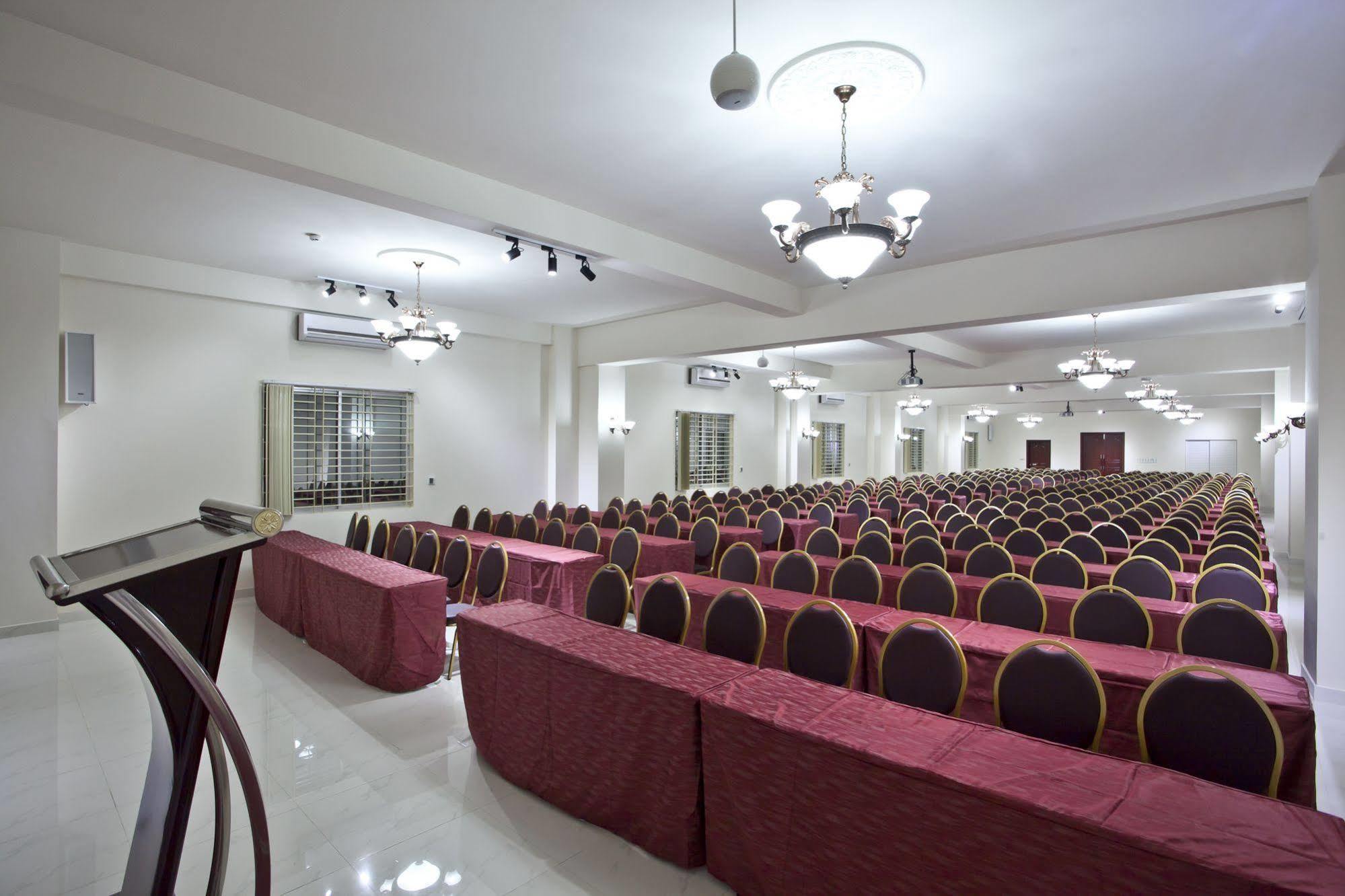 La Rose Hotel Sylhet Buitenkant foto
