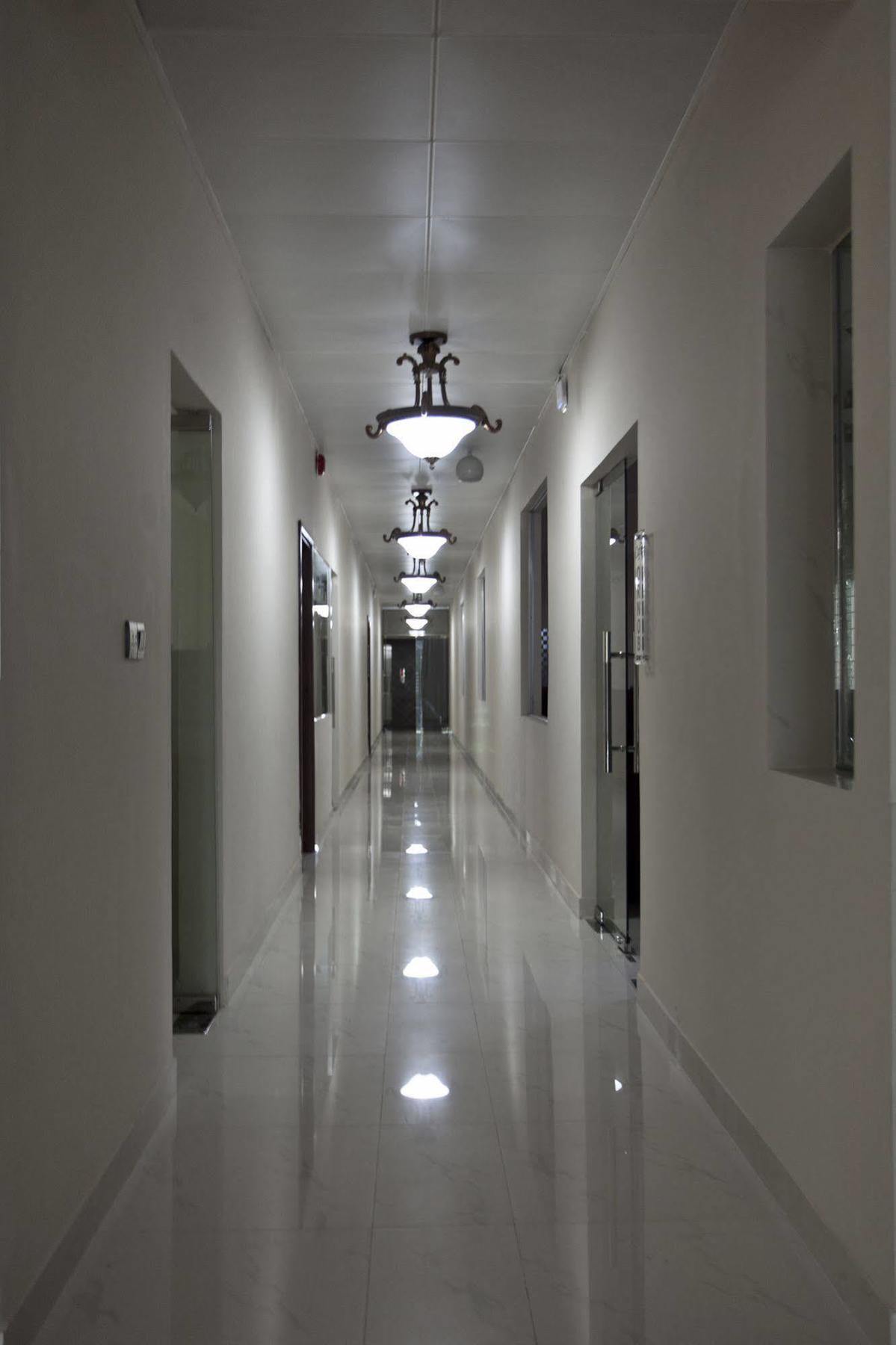 La Rose Hotel Sylhet Buitenkant foto