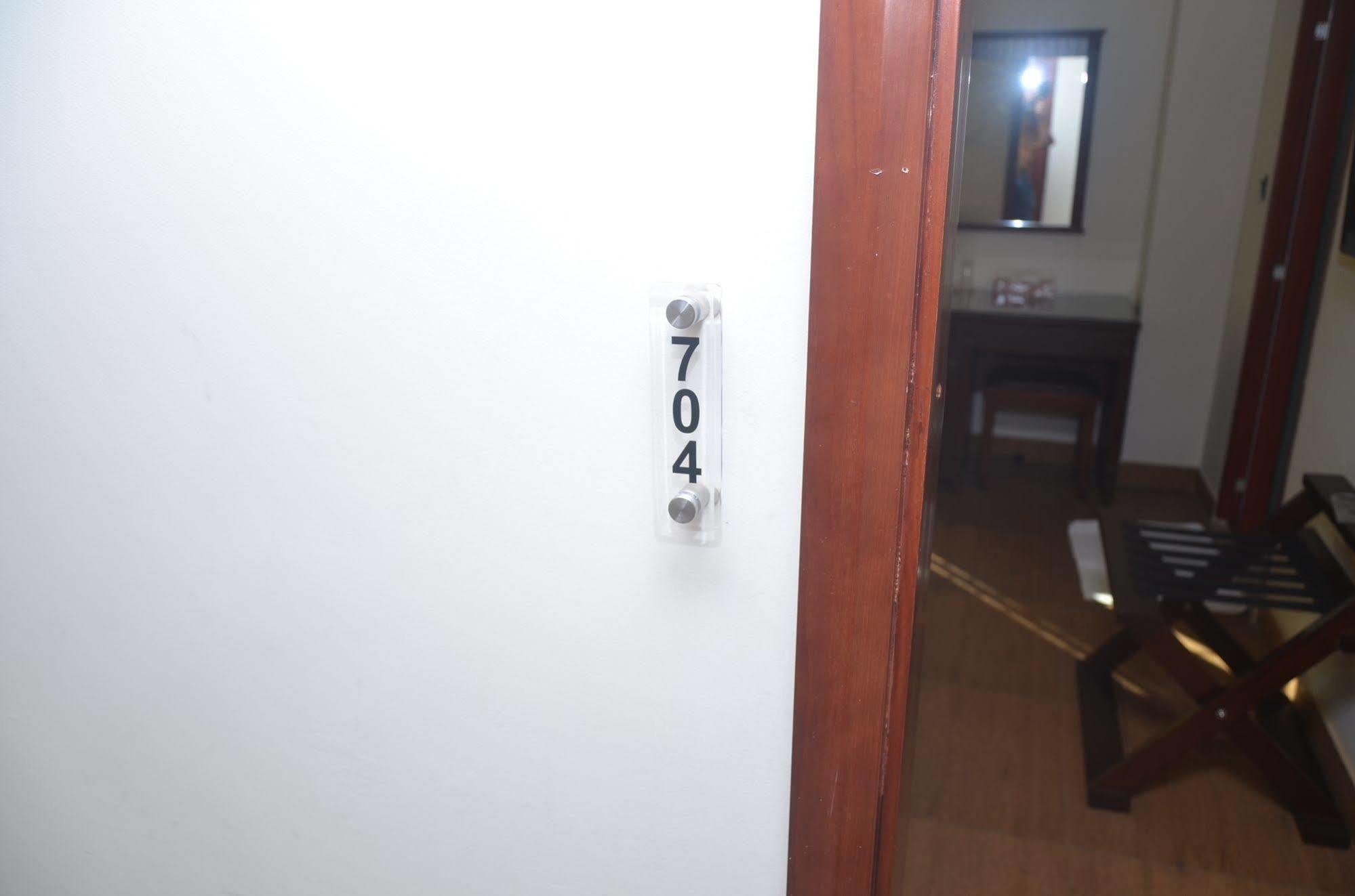 La Rose Hotel Sylhet Buitenkant foto